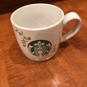Starbucks holiday mug 14 ounce